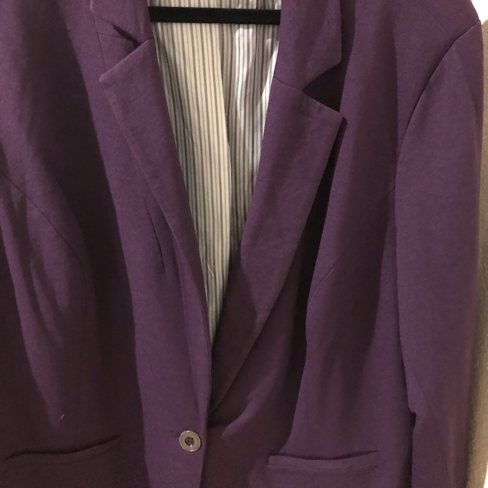 One button blazer - Picture 2 of 3